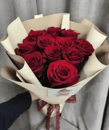 Букет из красных роз